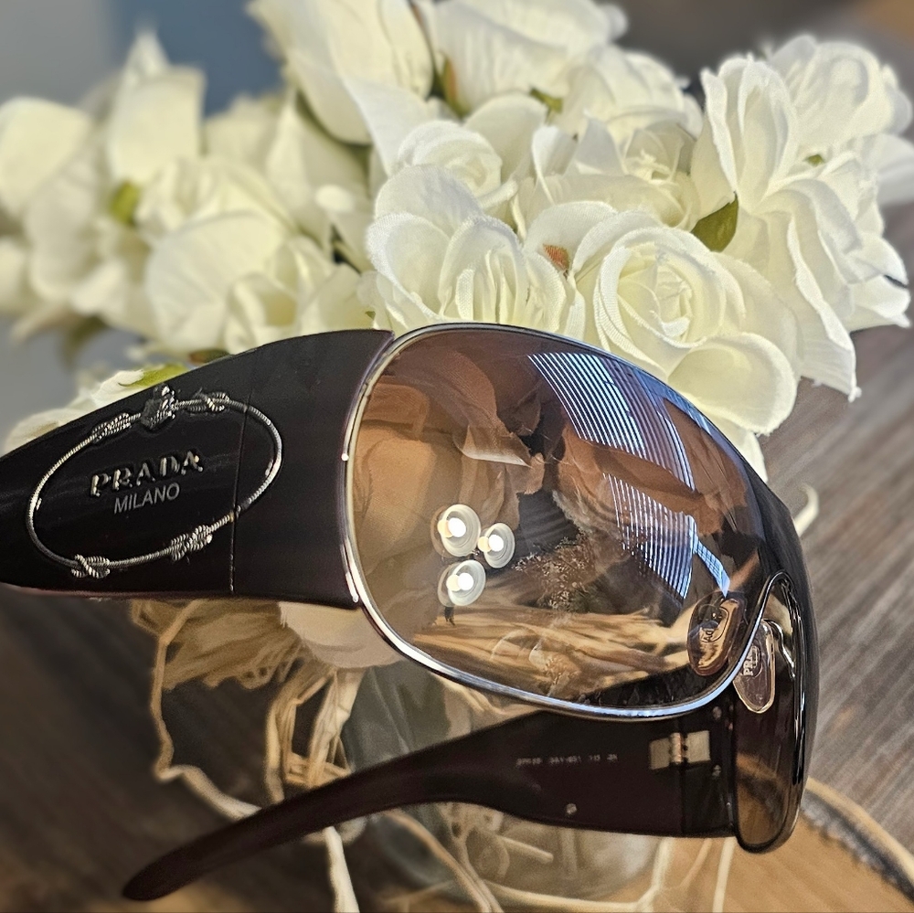 Prada Sheild / Mask Sunglasses ( Vintage ) SPR 581 - Picture 7 of 10